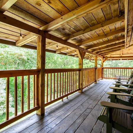 Forest Home Hot Tub Fire Pit Pool Table Pigeon Forge Exteriér fotografie