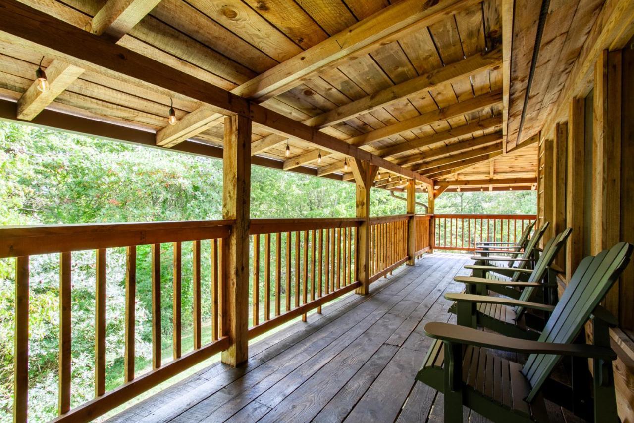 Forest Home Hot Tub Fire Pit Pool Table Pigeon Forge Exteriér fotografie