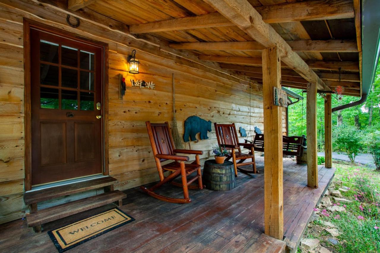 Forest Home Hot Tub Fire Pit Pool Table Pigeon Forge Exteriér fotografie